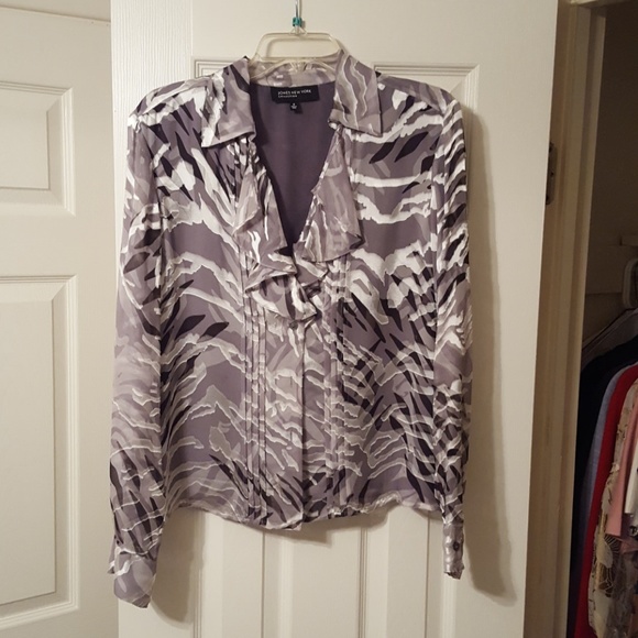 Ladies blouse - Picture 1 of 1